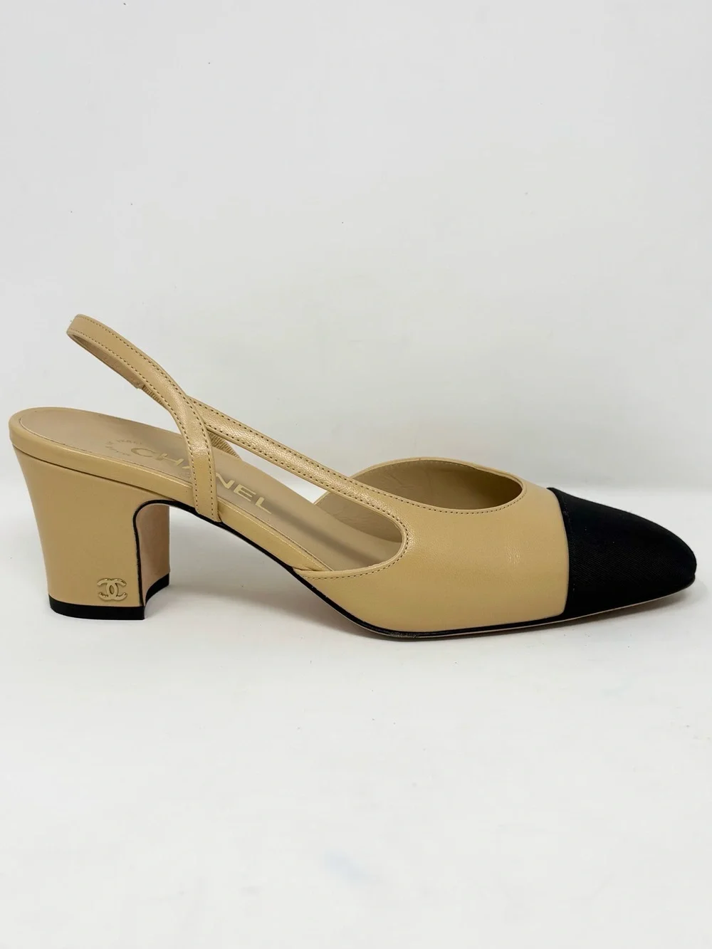 Chanel Two-Tone Goatskin & Grosgrain CC Slingback Pumps Beige Black 38.5